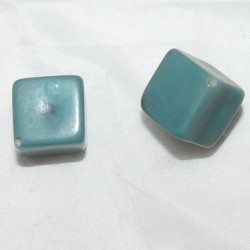 Tagua Perle Cube Bleu clair 20mm
