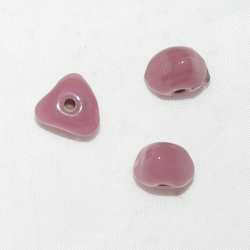 Perle Verre Triangle Rose Opaque