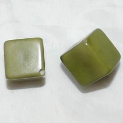 Tagua Perle Cube Vert olive 20mm